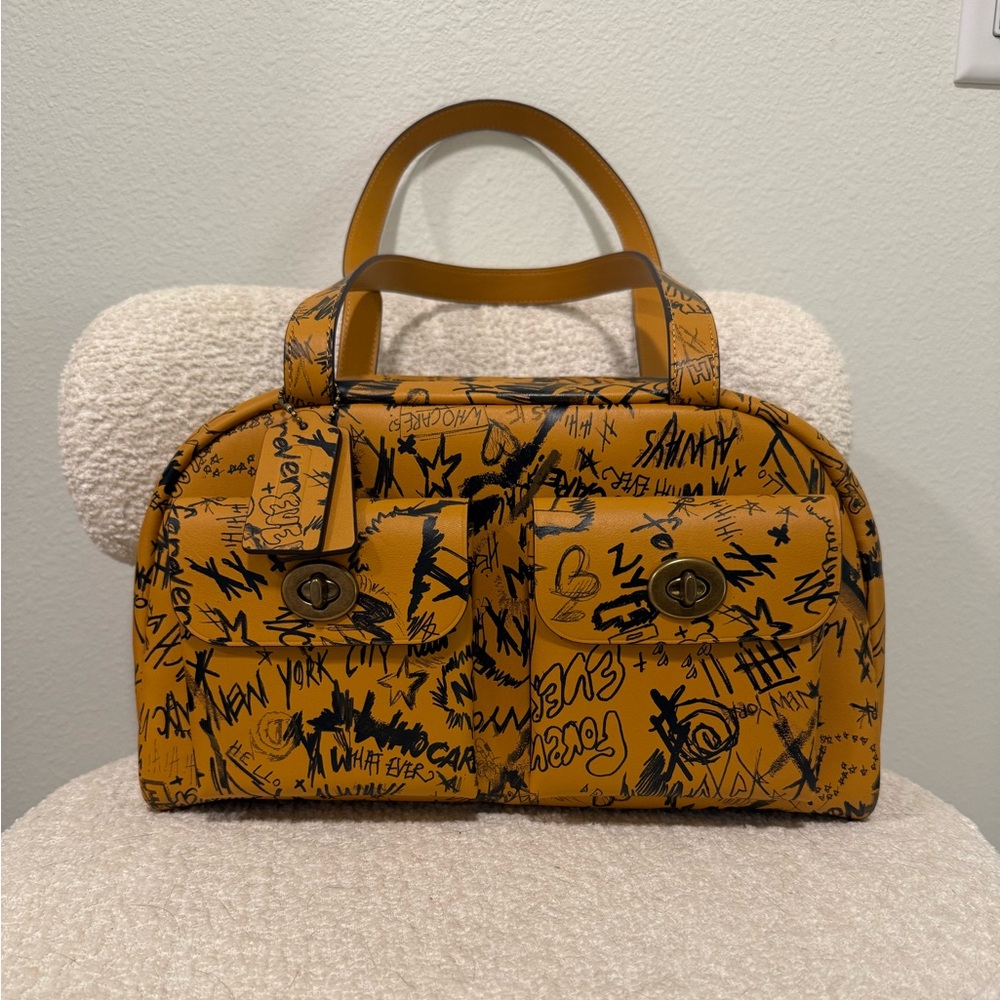 Coach Graffiti Twin Turnlock - Picture 2 of 7